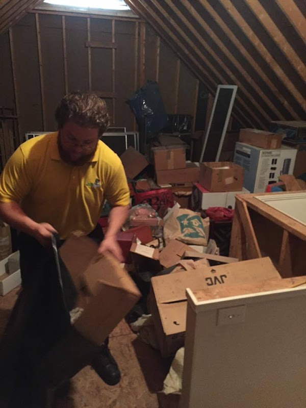 Estate cleanout with boxes and furniture removed
