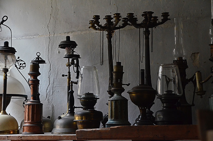 How to Find Out if Your Antiques Are Worth a Lot of Money Junk Doctors